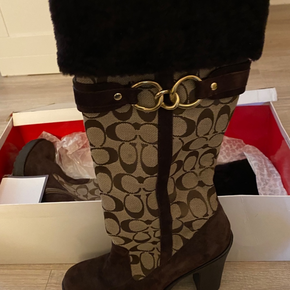 Coach Tall Brown Winter Boots - Picture 4 of 6